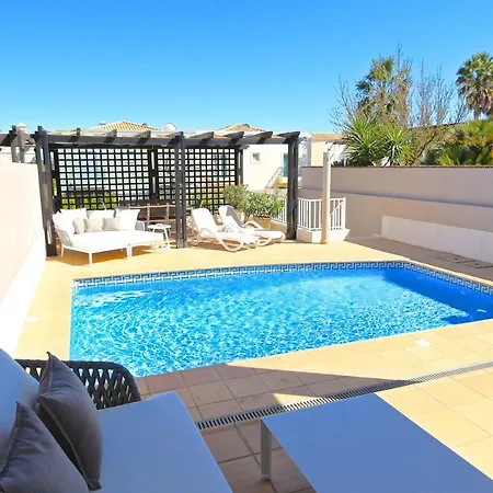 Gustas 150 - Clever Details