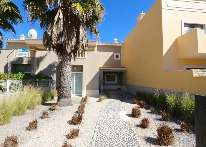 Gustas 150 - Clever Details * 빌라모라