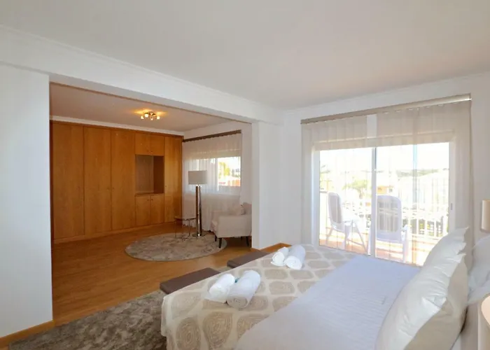 빌라 Gustas 150 - Clever Details 빌라모라