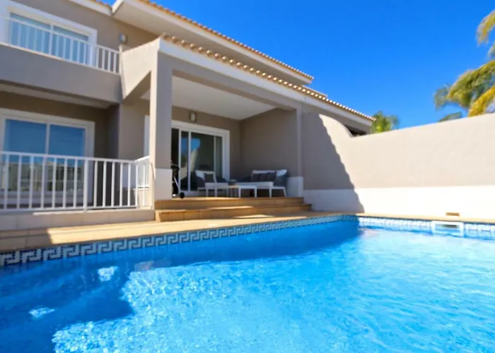 빌라 Gustas 150 - Clever Details 빌라모라