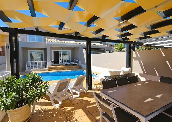 Βίλα Gustas 150 - Clever Details *